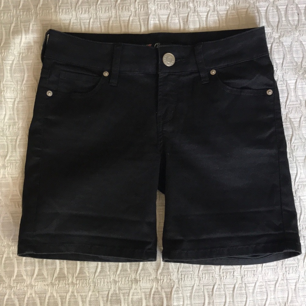 Guess black Jean shorts
